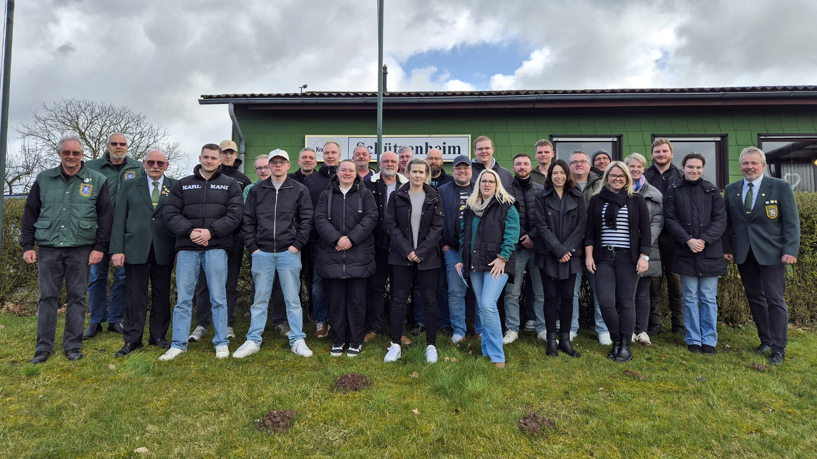 Ausbildung in Deensen und Stadtoldendorf: 22 Teilnehmende bestehen Waffen- und Sachkundeprüfung