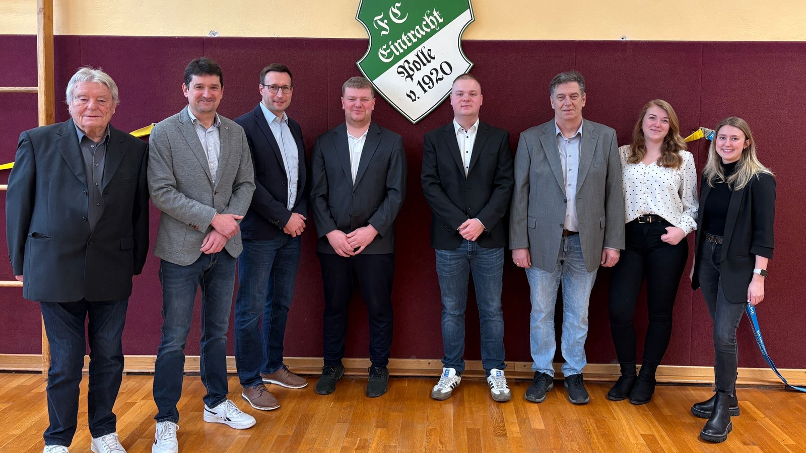 FC Eintracht Polle blickt auf erfolgreiches Jahr zurück und ehrt langjährige Mitglieder
